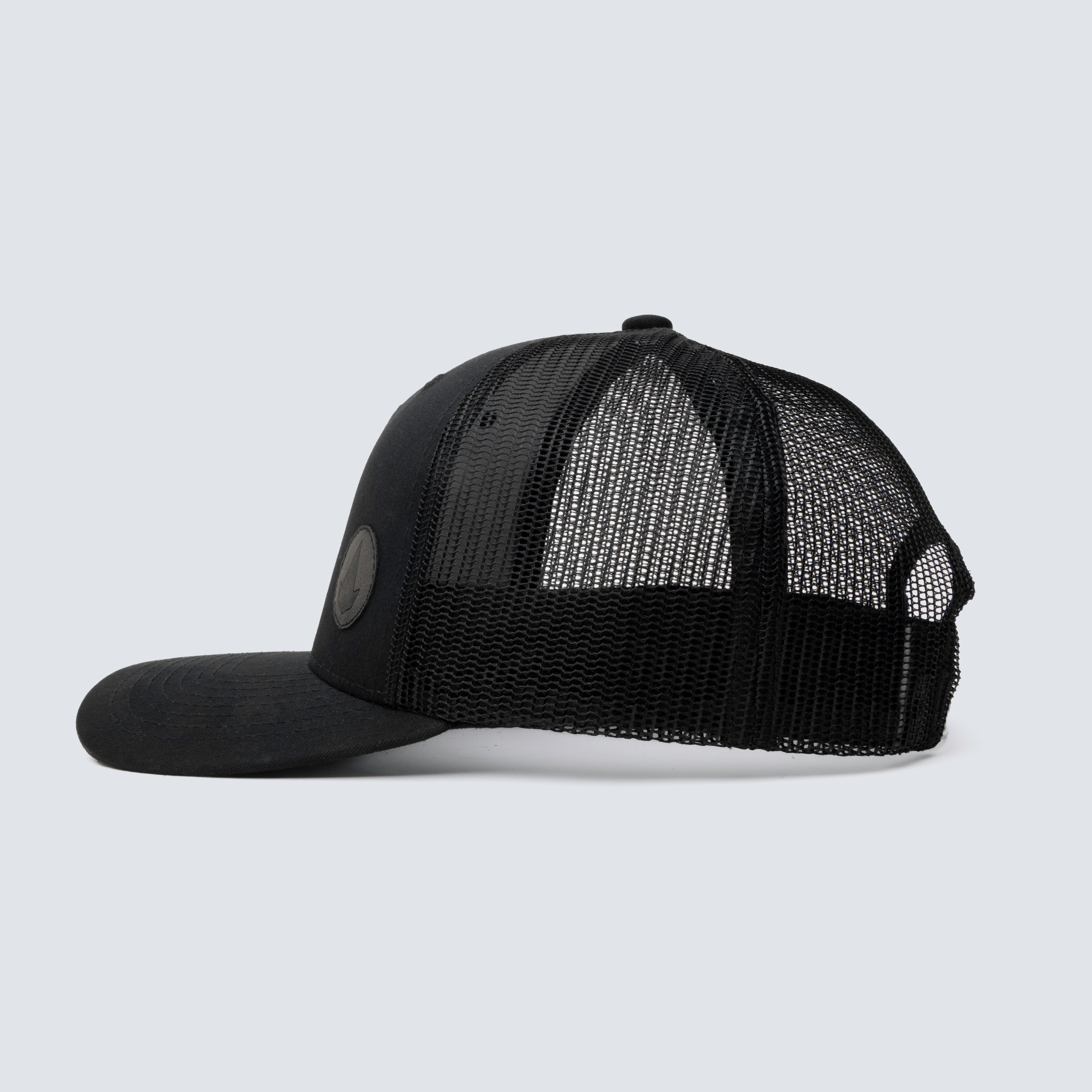 Gorra negra I Logo negro
